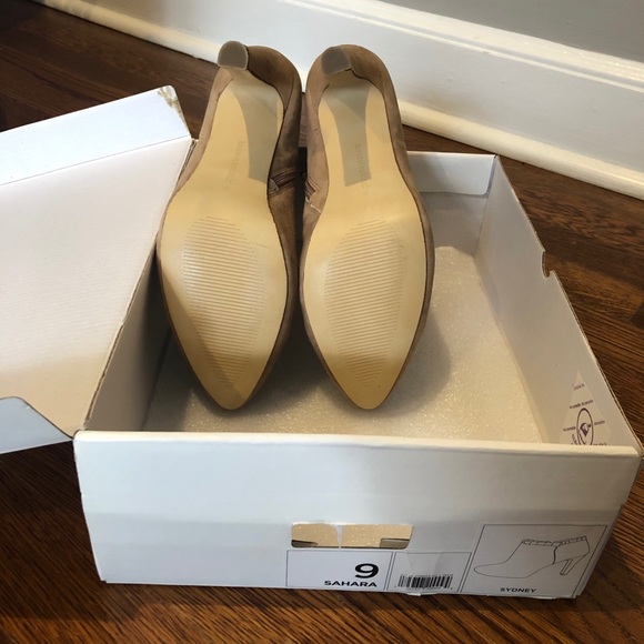 NEW: Banana Republic suede booties - Picture 4 of 4